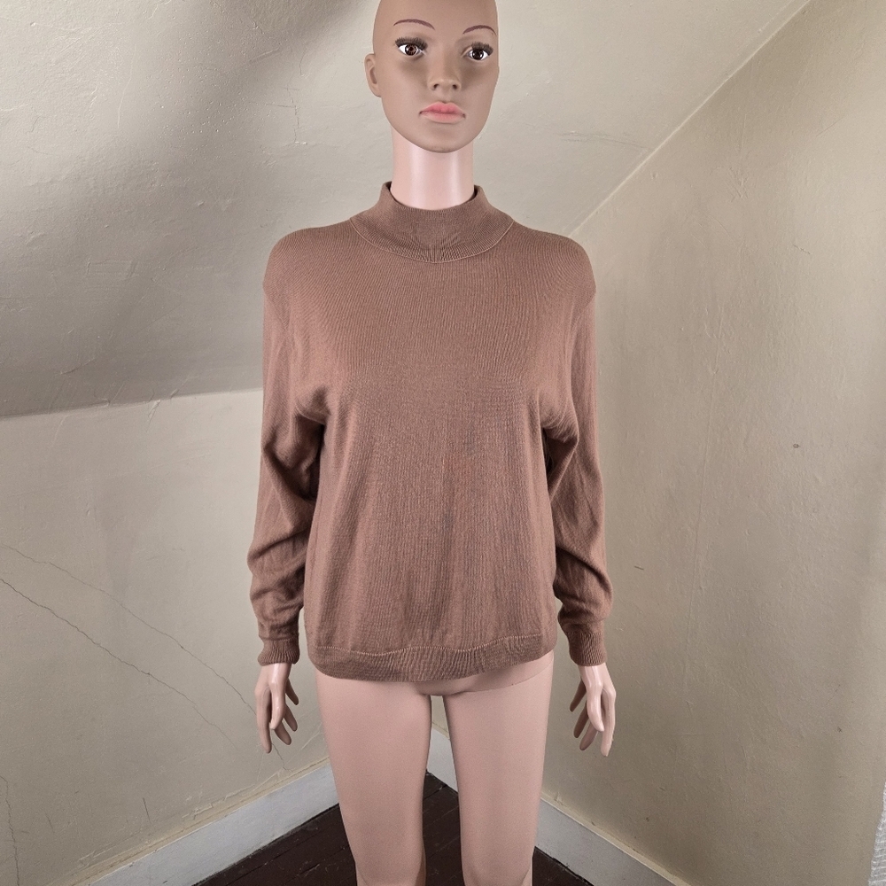 Pendleton 100% Virgin Wool Mock Neck Sweater L Camel Tan Made USA Classic Knit